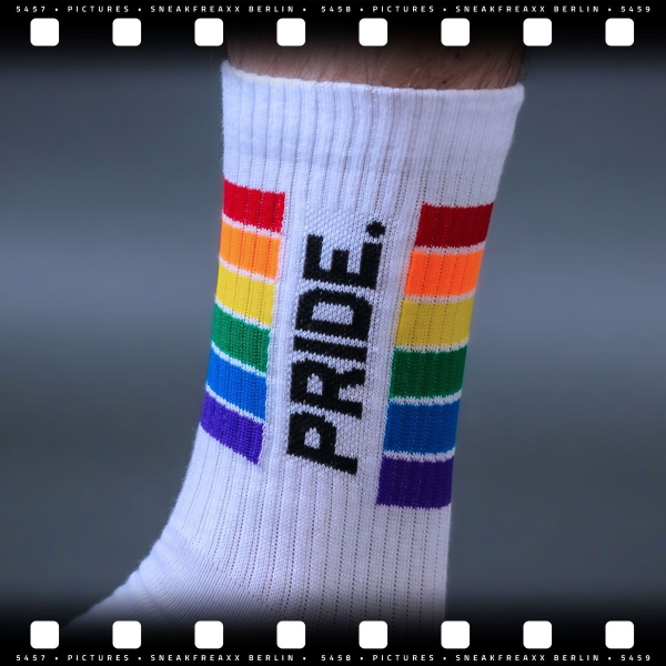 SneakFreaxx Pride witte sokken