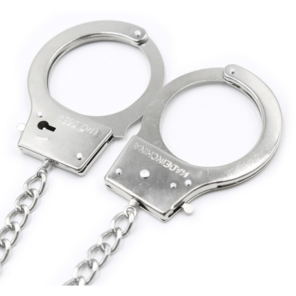 Handcuffs + Metal Plug 6 x 2.7cm