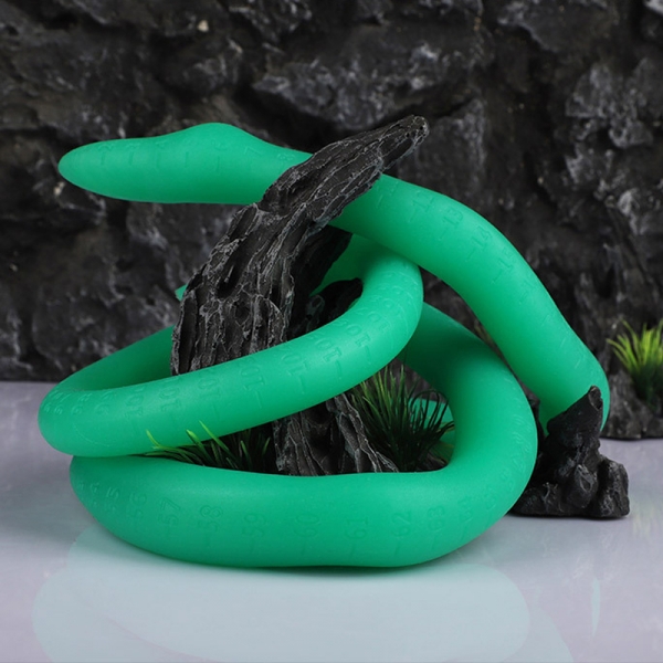 Ultra Snake lange dildo 120 x 2,7cm Groen