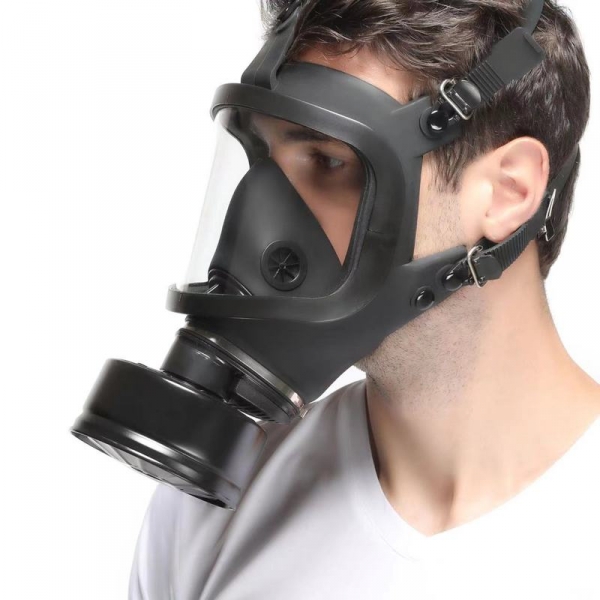 Máscara de gás preta totalmente visível