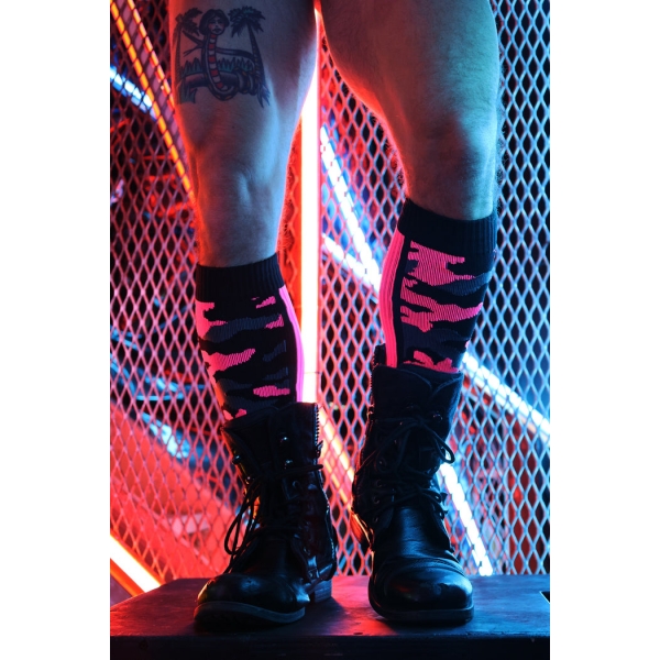 Neo Camo High Socks Black-Rose Neon