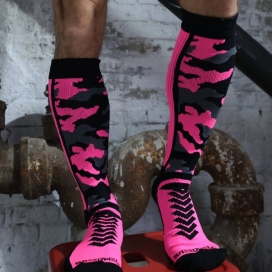 Meias altas Neo Camo Preto-Rosa Neon