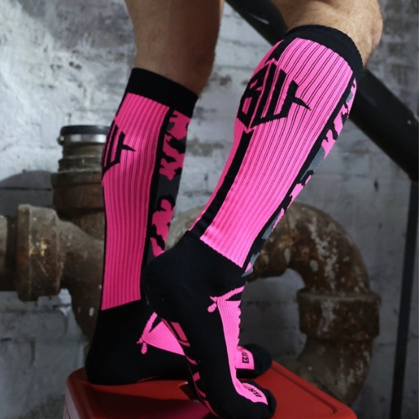 Neo Camo Zwart-Roze Neon Hoge Sokken