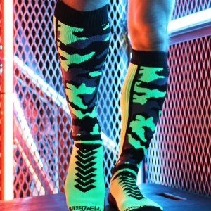 Breedwell Hohe Socken Neo Camo Schwarz-Grün Neon