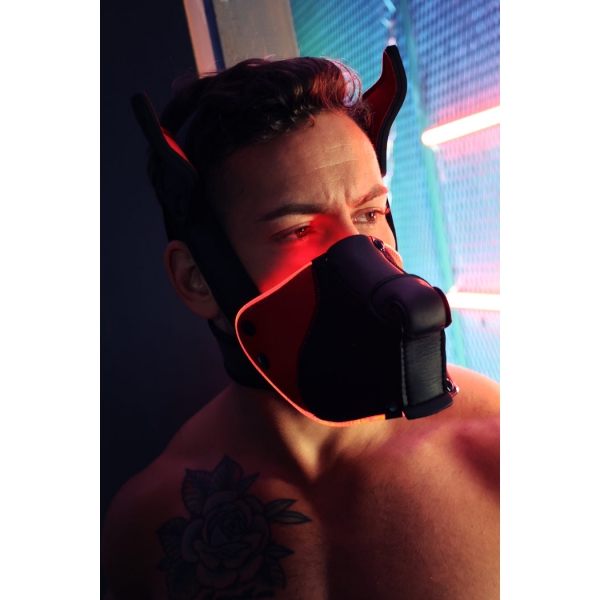 Masque Poundtown Pup Breedwell Noir-Rouge